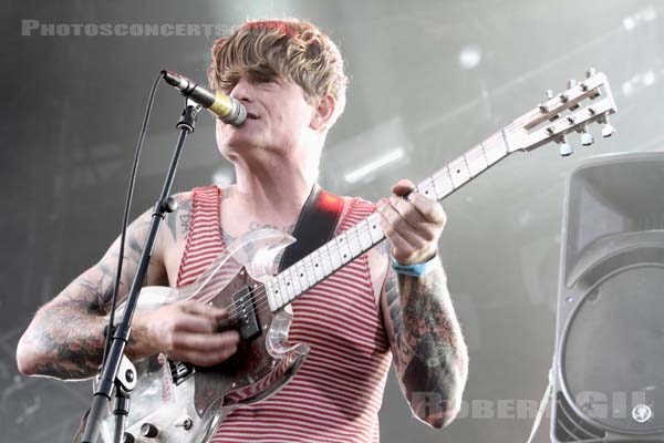 THEE OH SEES - 2014-08-23 - SAINT CLOUD - Domaine National - Scene de la Cascade - 